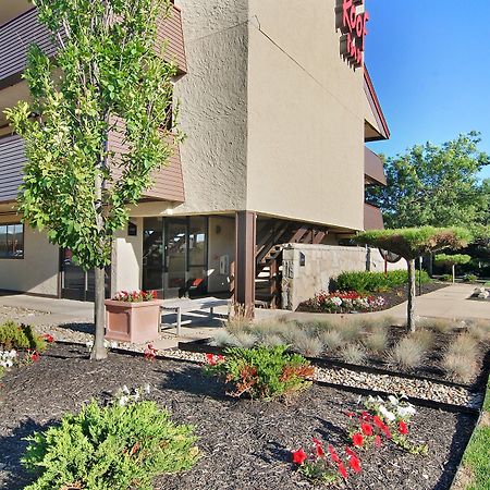 Red Roof Inn Акрон Экстерьер фото