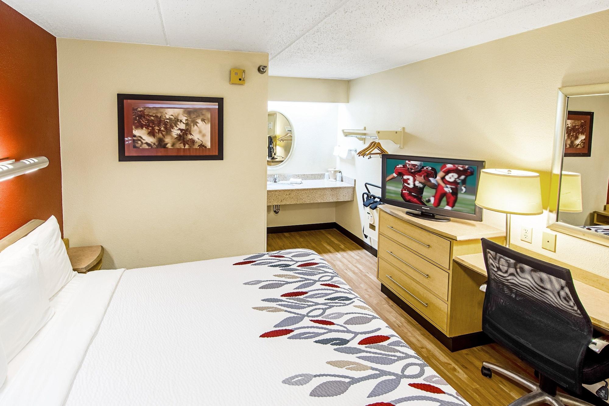 Red Roof Inn Акрон Экстерьер фото