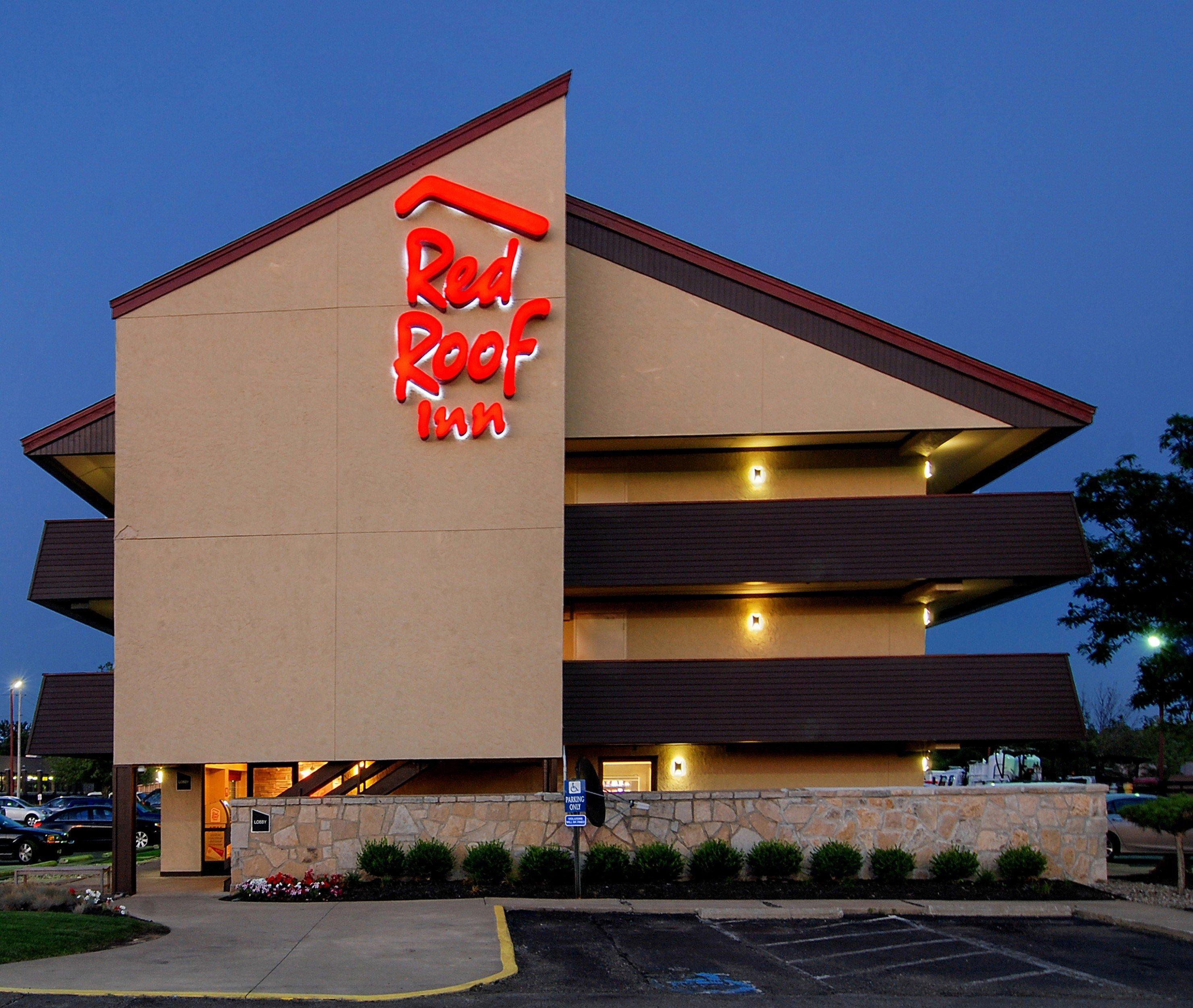 Red Roof Inn Акрон Экстерьер фото